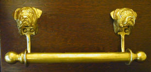Bullmastiff Bracket with 5/8" rod and finial